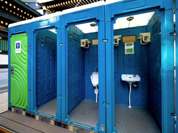 Best Portable bathroom rental  in Clarkton, MO