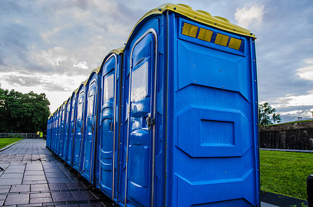 Affordable portable toilet rental in Clarkton, MO